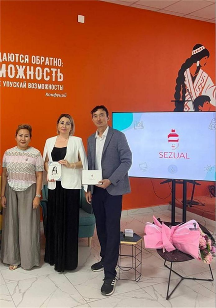 В Актау презентовали книгу «Свет внутри тебя»: История о силе духа и технологиях инклюзии